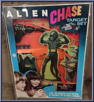 Alien Chase Target Set Action Figure