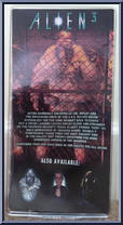 Weyland-Yutani Commando from Aliens - Series  8 manufactured by Neca [Back]