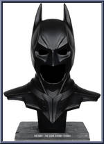 Batman: The Dark Knight (2008) 1:1 Scale Action Figure