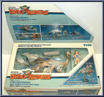 Struthiomimus from Dino-Riders - Dinosaurs manufactured by Tyco [Front]