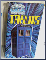 Tardis from Doctor Who - Accessories manufactured by Mego [Front]