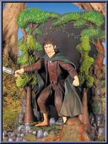Frodo (Ringwraith Reveal Base) from Lord of the Rings - Fellowship of the Ring - Series 1 manufactured by Toy Biz [Loose]