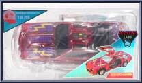 Red Gullwing (Translucent) from Makina - Basic Series manufactured by Ramen Toy [Front]