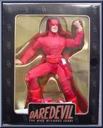 Daredevil from Marvel - Famous Covers - Marvel Milestones manufactured by Toy Biz [Front]