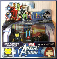Dark Avengers Iron Man / Black Widow Action Figure
