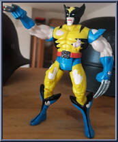 Wolverine (Battle Ravaged) from Marvel Universe - 5" Scale - Series 12 manufactured by Toy Biz [Loose]
