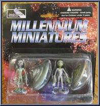 2 Aliens / 2 Ships Action Figure