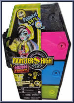 Frankie Stein (Neon Frights) from Monster High - Skulltimate Secrets manufactured by Mattel [Front]