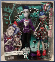 Sloman "Slo Mo" Mortavitch / Ghoulia Yelps from Monster High - Love's Not Dead manufactured by Mattel [Front]