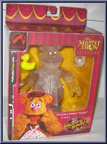 Fozzie (Invisible Spray) from Muppet Show - Exclusives manufactured by Palisades [Front]