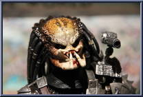 Classic Predator from Predator - Predators manufactured by Hot Toys [Loose]