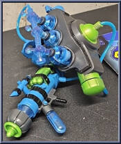 Venom (Sea Snake) from Spider-Man - Classics - Water Wars manufactured by Toy Biz [Loose]