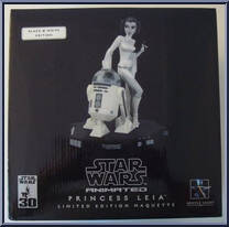 Princess Leia & R2-D2 (Black & White) (Animated) from Star Wars - Maquettes manufactured by Gentle Giant [Front]