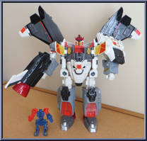 Jetfire with Comettor from Transformers - Armada - Gigacon Assortment manufactured by Hasbro [Loose]
