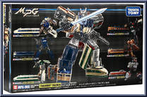Trainbot Raiden from Transformers - Masterpiece - Headmasters manufactured by Takara [Front]