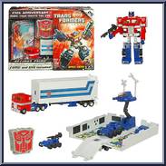 25th Anniversary Optimus Prime Pack (G1 Series)  Action Figure