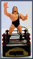 Giant from WCW - Key Chain Wrestlers - Electronic Talking manufactured by Toy Biz [Loose]