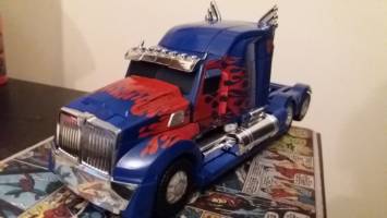 Leader Class Optimus Prime (Transformers - Age Of Extinction) Custom Action Figure